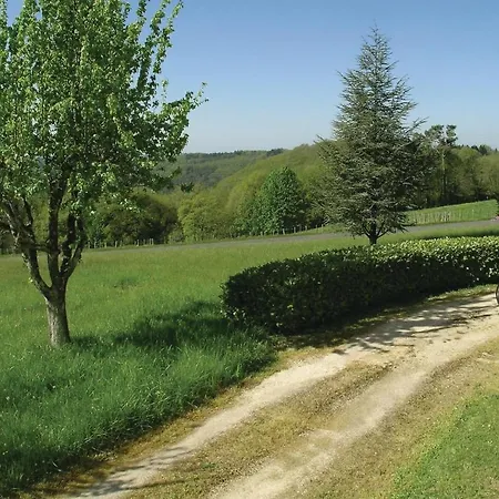 Three-bedroom Holiday In * Plazac